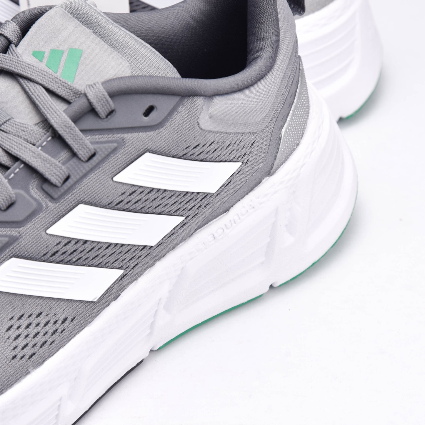ADIDAS QUESTAR