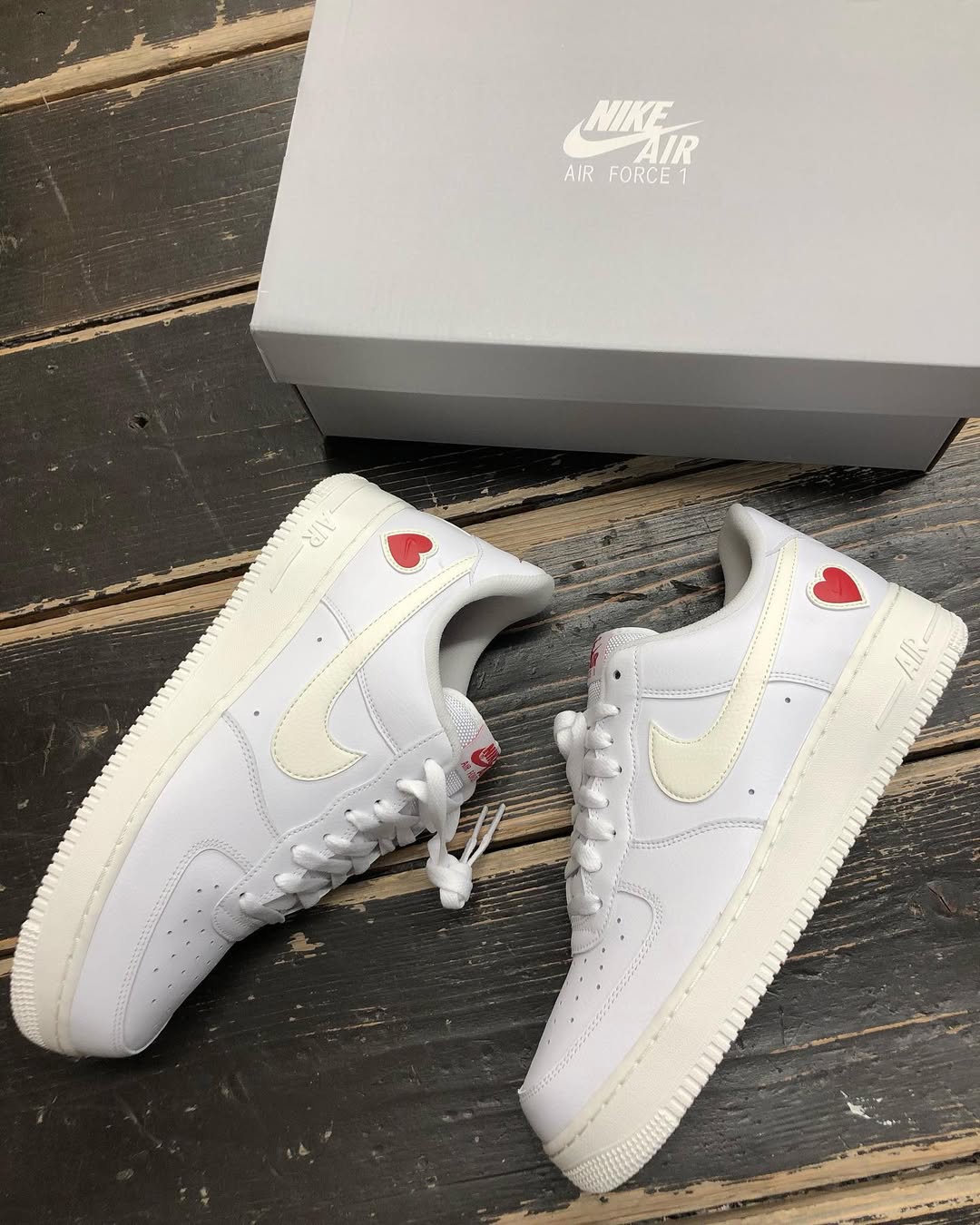 NIKE AIR FORCE 1 VALENTINE’DAY