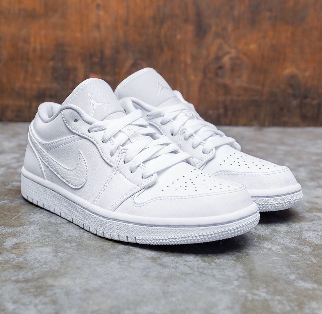 Nike Air Jordan 1 Retro Low Pure Platinum