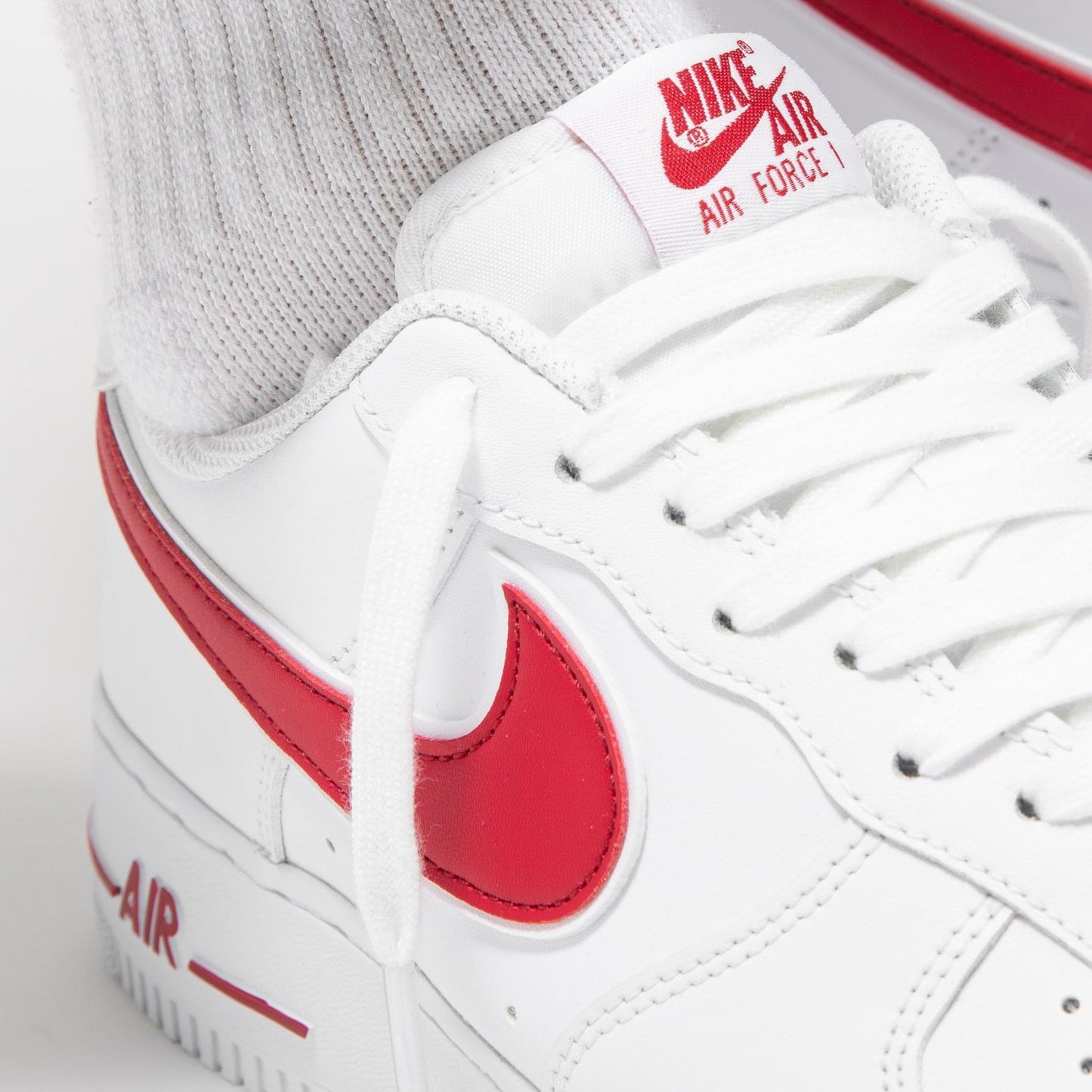 Nike air force 1 low white gym red