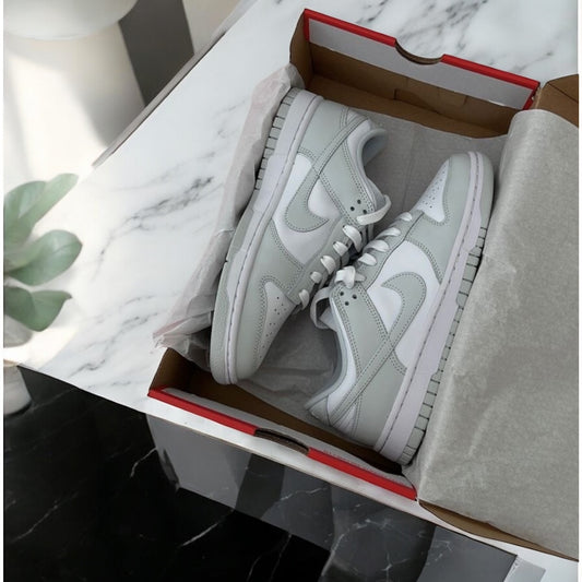 NIKE DUNK GREY